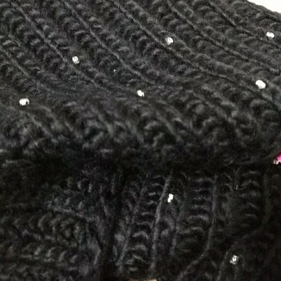 *Sale* Betsey Johnson black & silver scarf - Picture 4 of 4